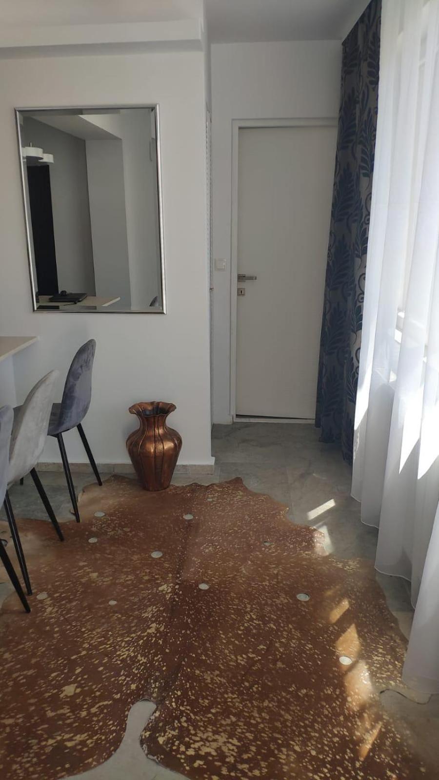 Luxus Cluj Airport Apartments 外观 照片