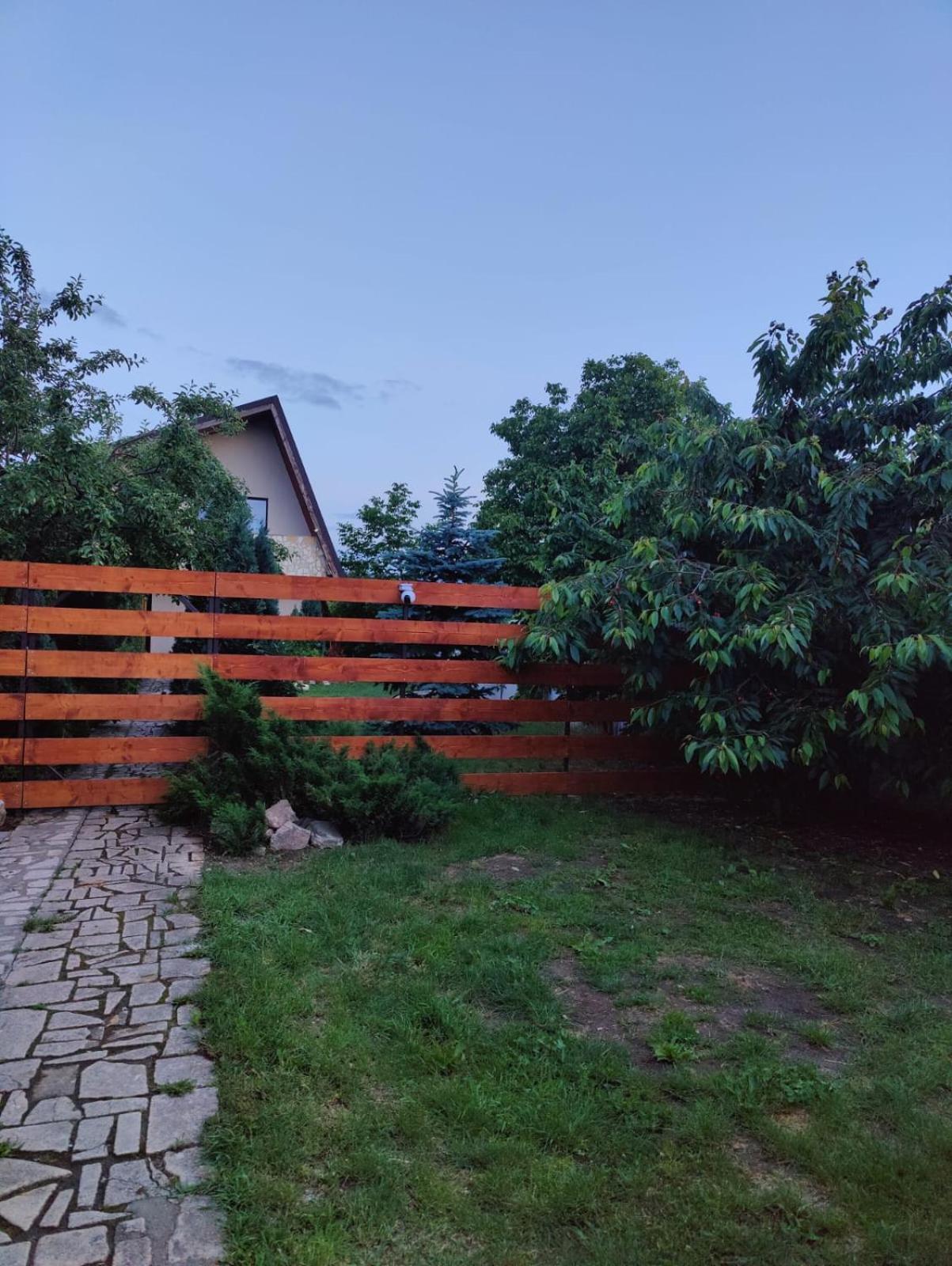 Luxus Cluj Airport Apartments 外观 照片