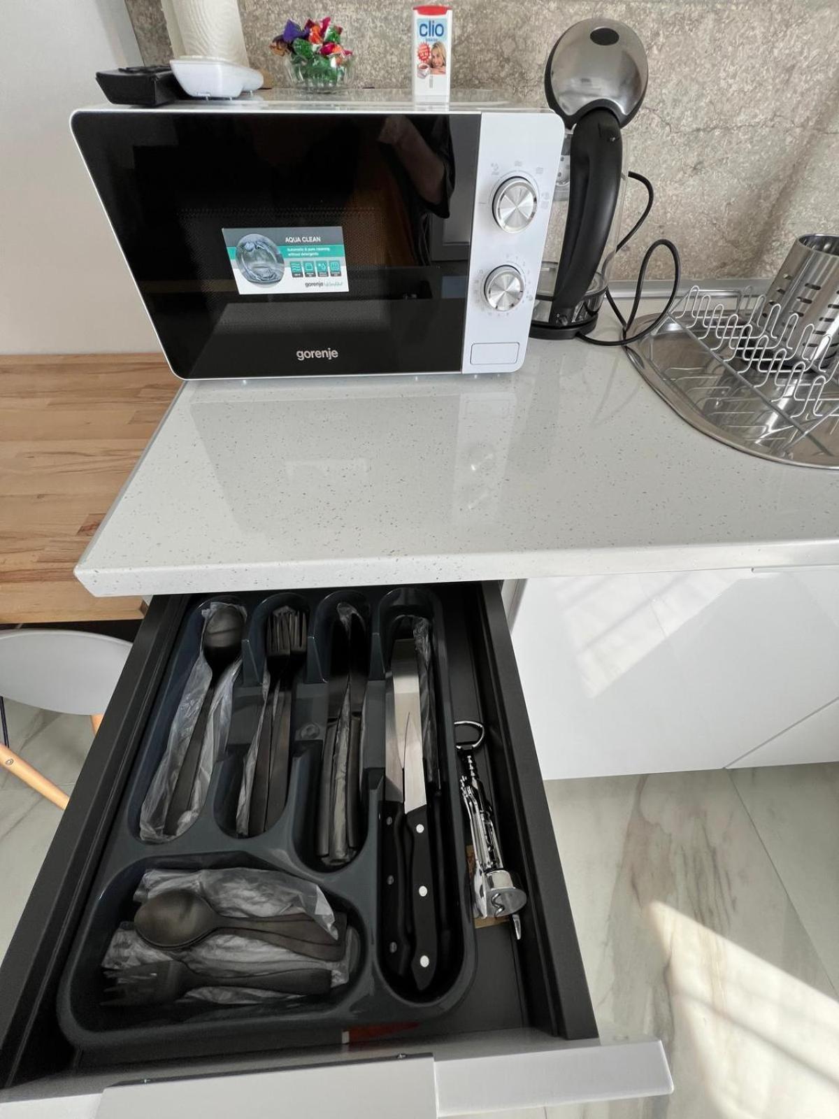 Luxus Cluj Airport Apartments 外观 照片
