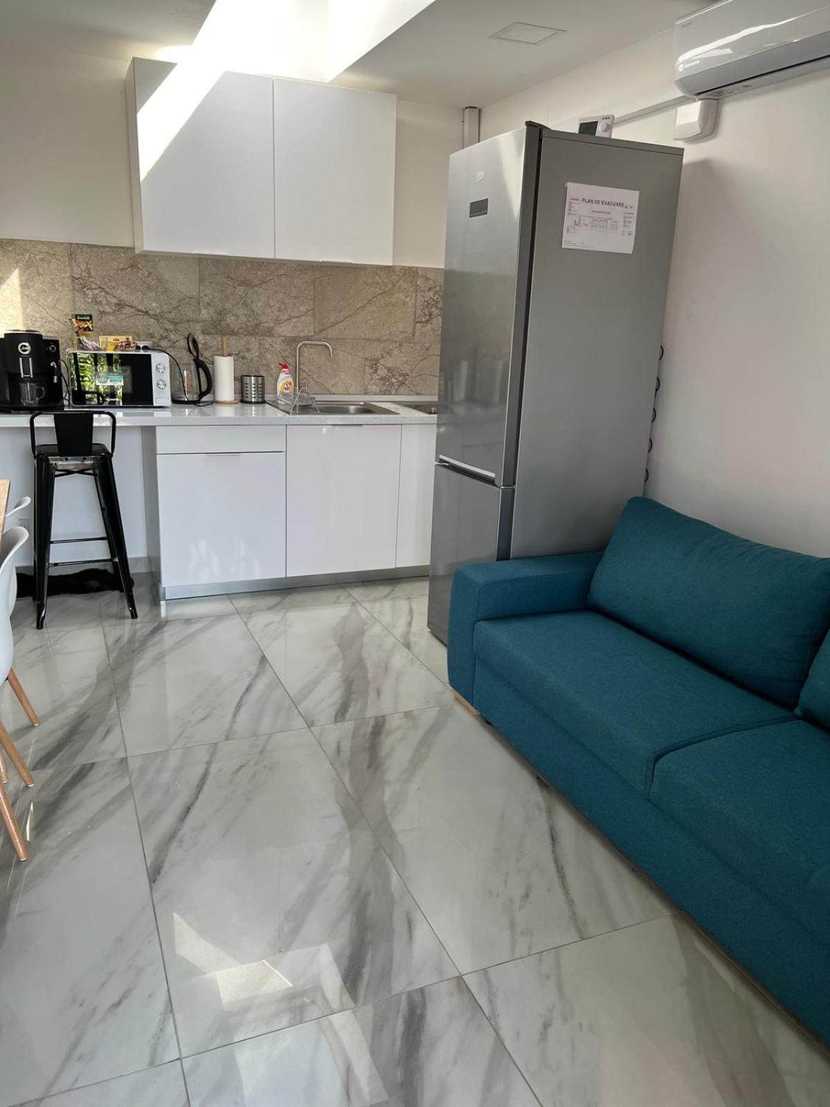 Luxus Cluj Airport Apartments 外观 照片