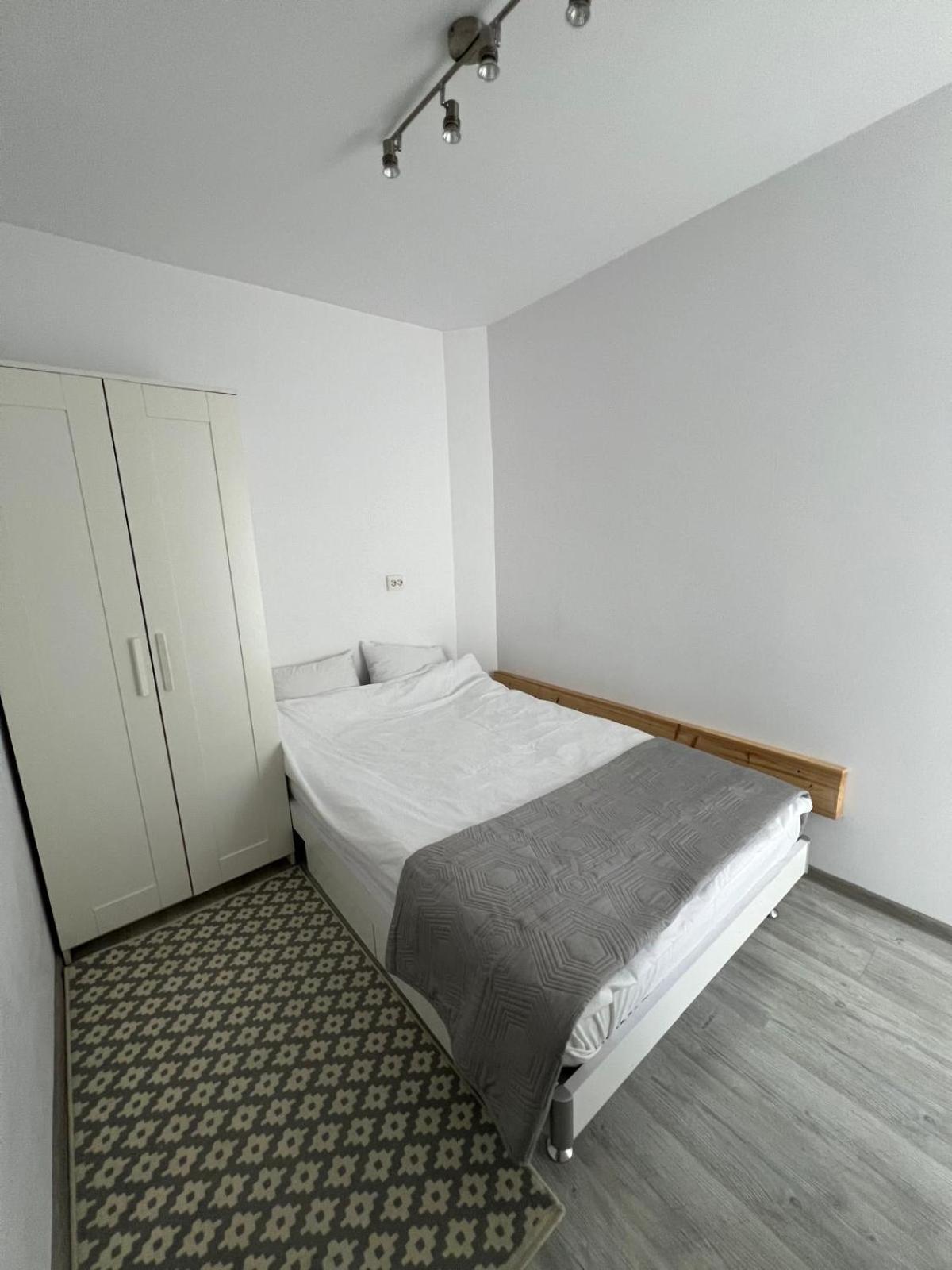 Luxus Cluj Airport Apartments 外观 照片